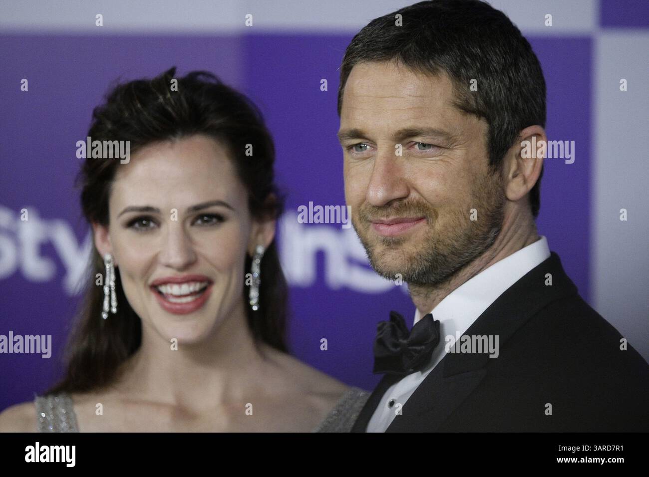 Jennifer garner and gerard butler hi-res stock photography and images ...