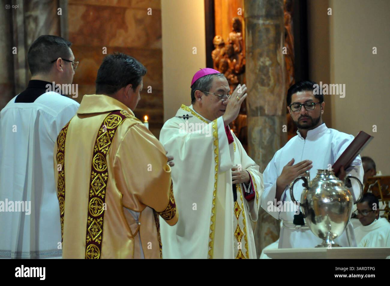 cuenca-chrismal-mass-holy-week-cuenca-ecuador-april-17-2025-this