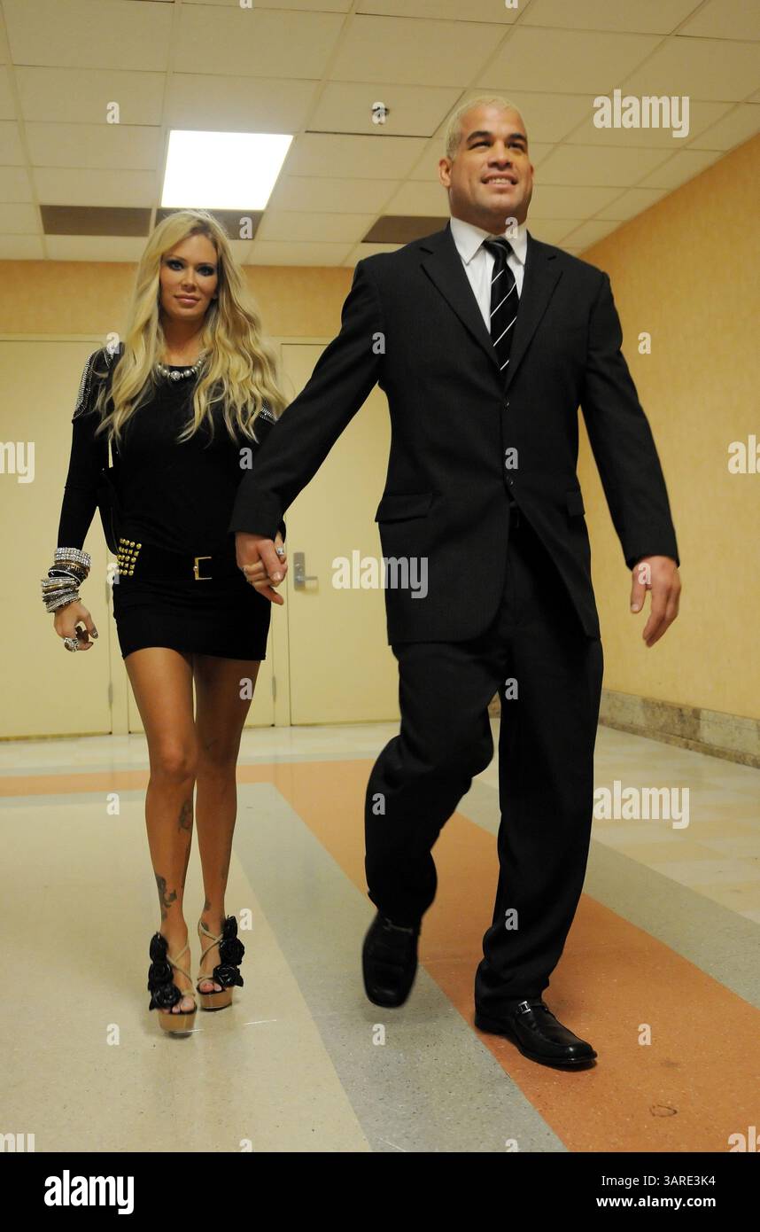Jenna jameson tito ortiz 2010 hi-res stock photography and images - Alamy