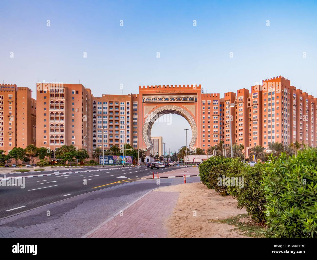 dubai-uae-oaks-ibn-battuta-gate-hotel-building-architecture-with