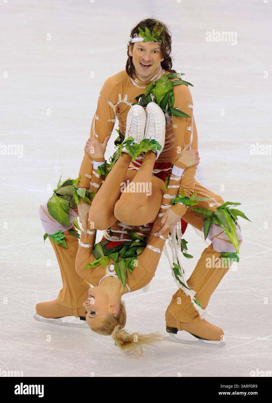 Russian figure skaters hi-res stock photography and images - Page 2 - Alamy