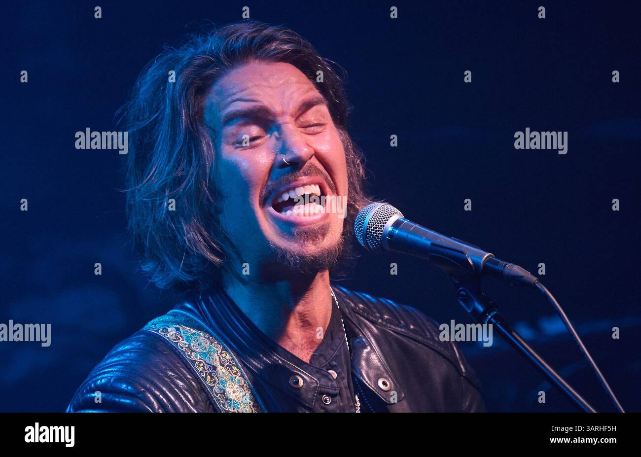 Bochum, Germany. 17th Apr, 2025. Musician Gil Ofarim takes to the stage ...