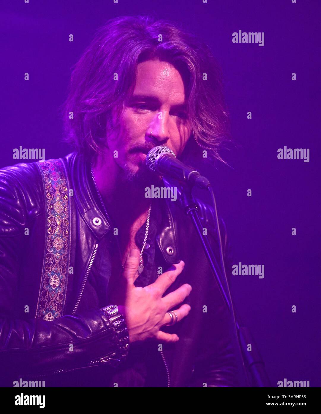Bochum, Germany. 17th Apr, 2025. Musician Gil Ofarim takes to the stage ...