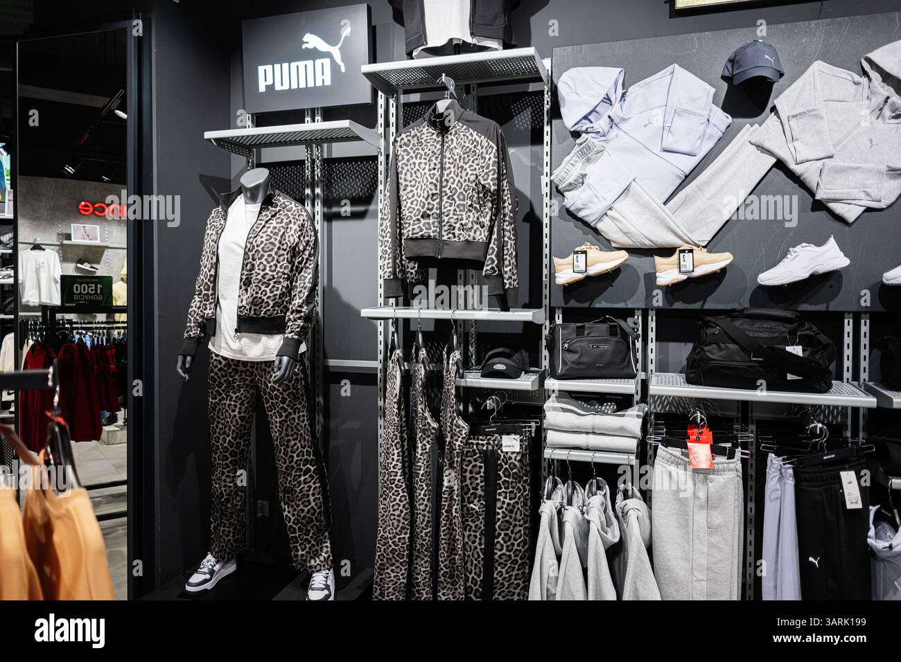 Sprinter Ropa Deportiva Mayorista Calzado Deportivo Nike Puma