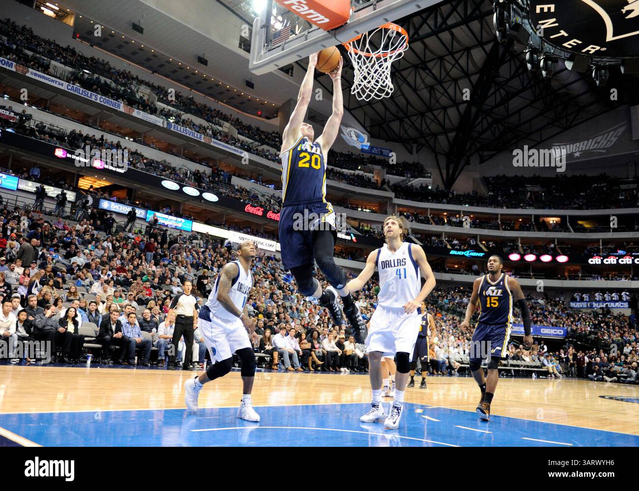 gordon hayward dunk