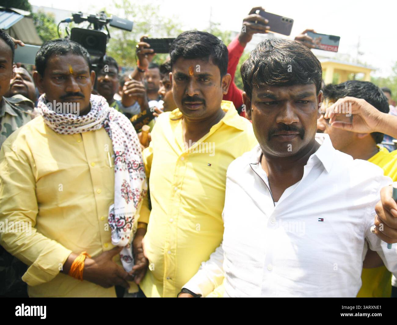 Patna, India. 17th Apr, 2025. PATNA, INDIA - APRIL 17: Security personnel escort Rashtriya Janata Dal (RJD) MLA Ritlal Yadav who surrendered before the Danapur Court in connection with an extortion case on April 17, 2025 in Patna, India. (Photo by Santosh Kumar/Hindustan Times/Sipa USA) Credit: Sipa USA/Alamy Live News Stock Photo