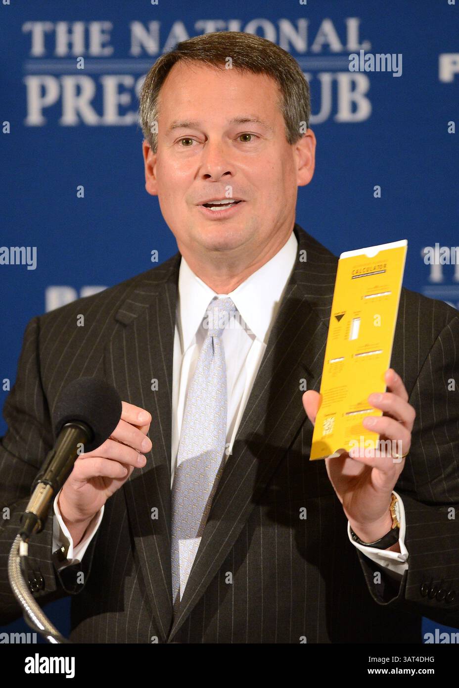 Charles schwab corporation hi-res stock photography and images - Page 2 -  Alamy