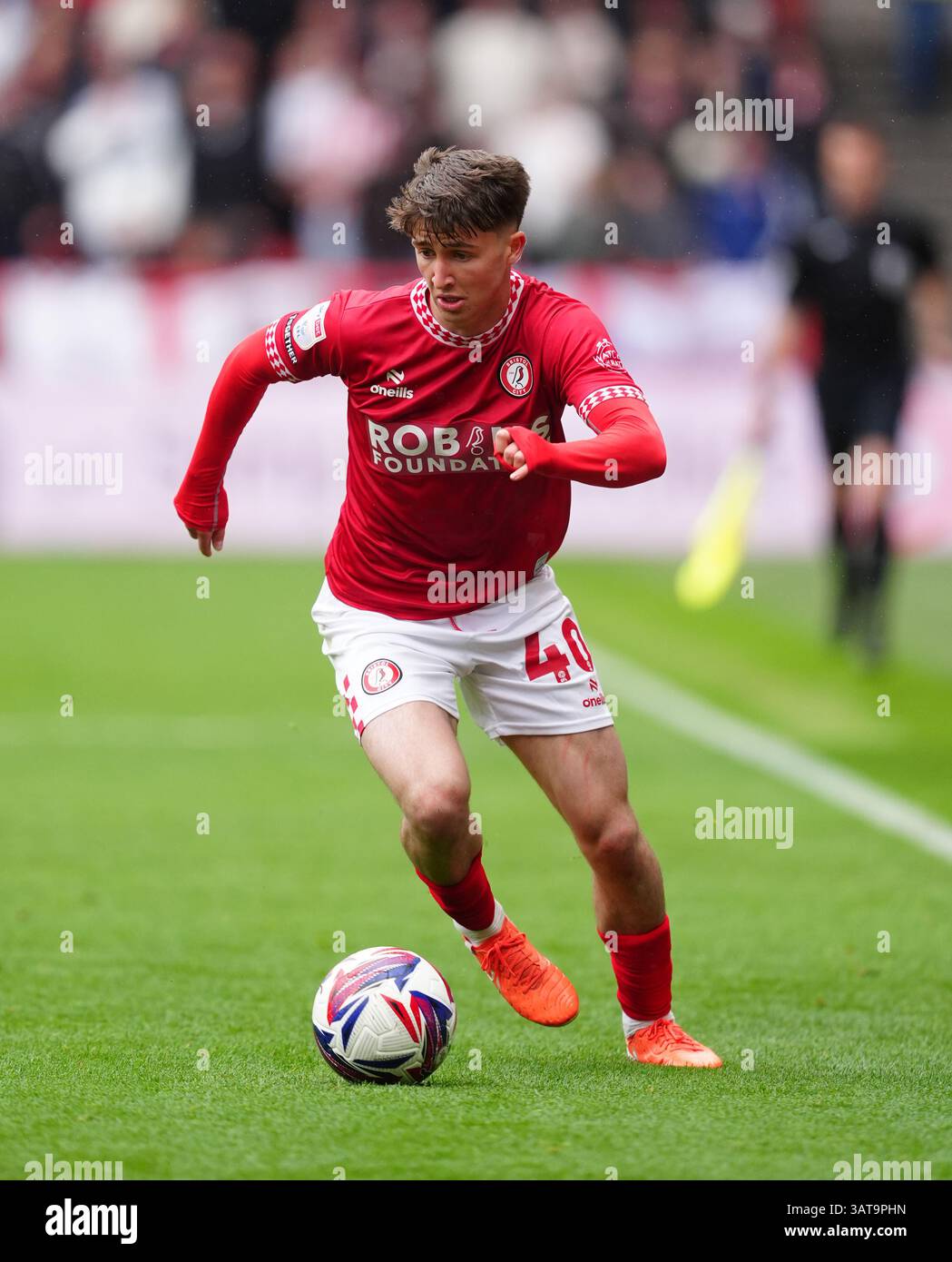 Bristol City's George Earthy during the Sky Bet Championship match at ...