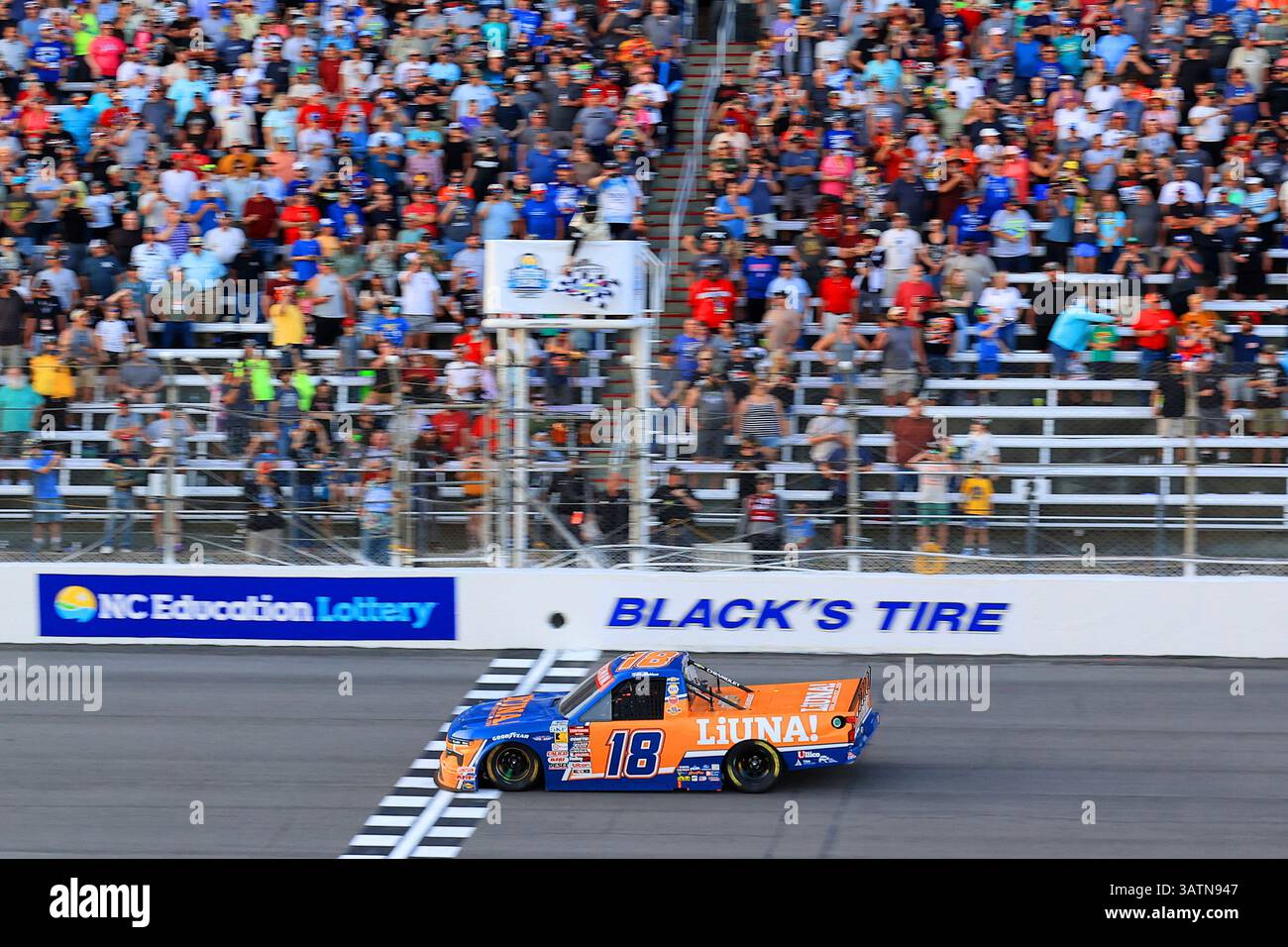 ROCKINGHAM, NC - APRIL 18: Tyler Ankrum (#18 McAnally Hilgemann Racing ...