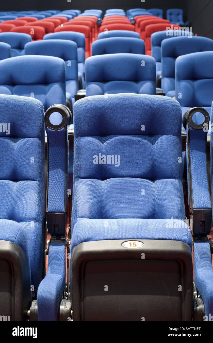 Seats in empty theater auditorium hi-res stock photography and images ...