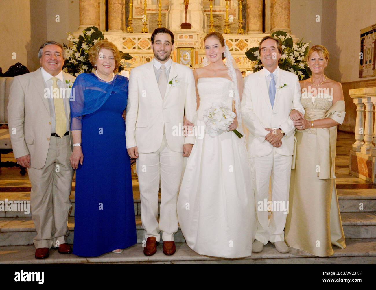 Ceremonia religiosa hi-res stock photography and images - Alamy, image size:1300x1003
