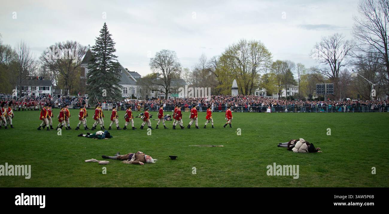 lexington-massachusetts-usa-19-april-2025-sunrise-reenactment-of