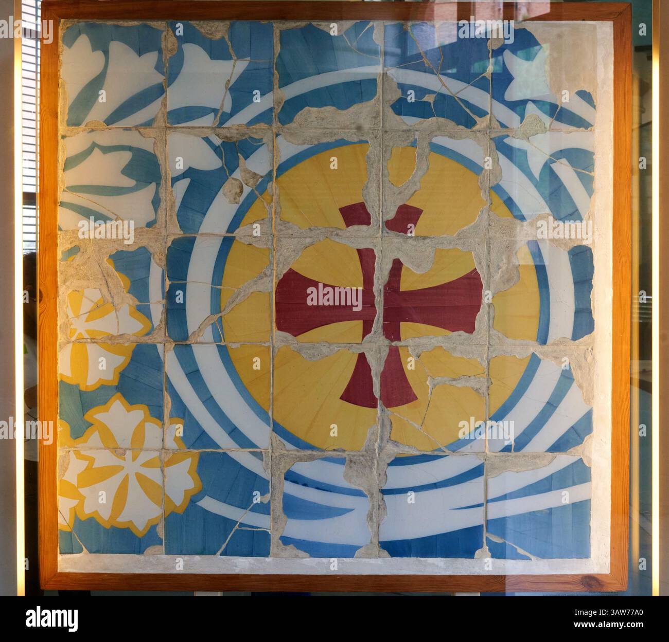 Panel of tiles with the cross pattée, c. 1910, Hijo de Jaime Puyol y ...