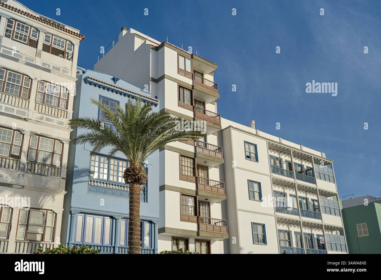 Moderne Bauten, Wohnhäuser an der Avenida Maritima, Santa Cruz de La Palma, La Palma, Spanien Stock Photo