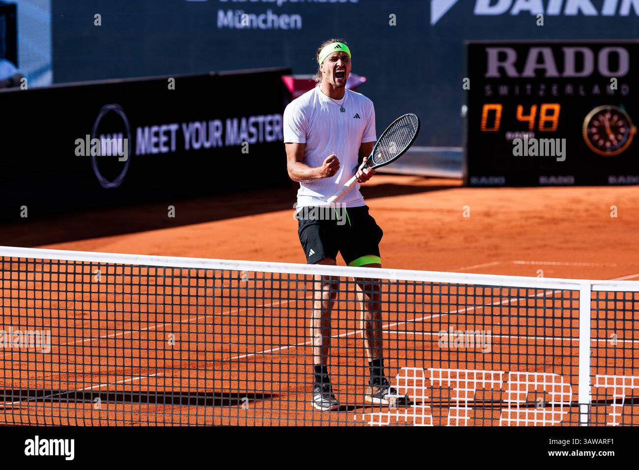 Alexander Zverev (Deutschland) jubelt im Match gegen Fabian Marozsan ...