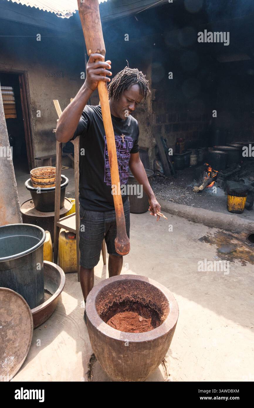 Ghana, Asonomaso. Ntonso Adinkra Village. Pounding Bark of Badie Tree ...