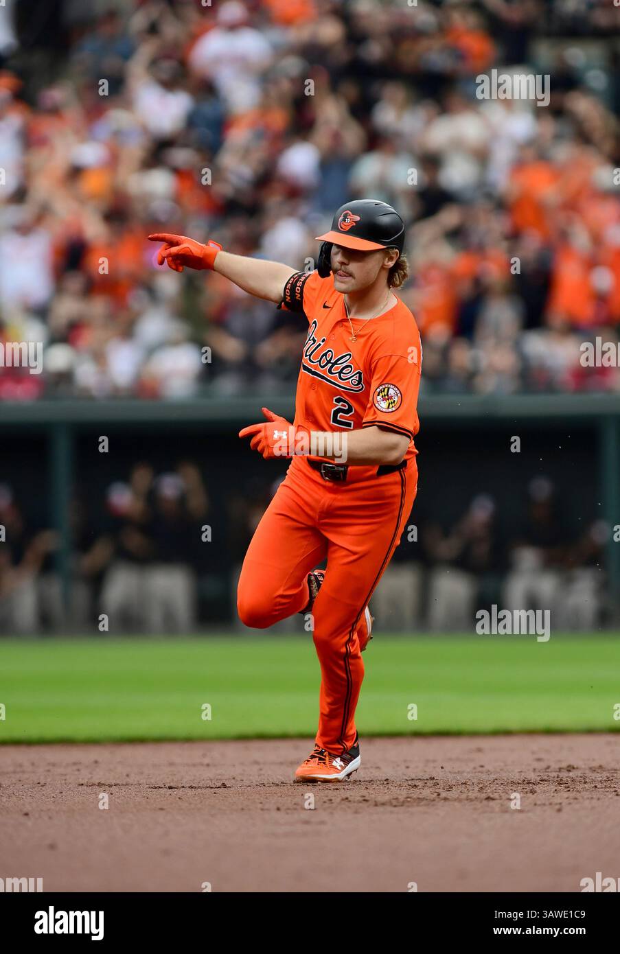 BALTIMORE, MD - APRIL 19: Orioles shortstop Gunnar Henderson (2 ...