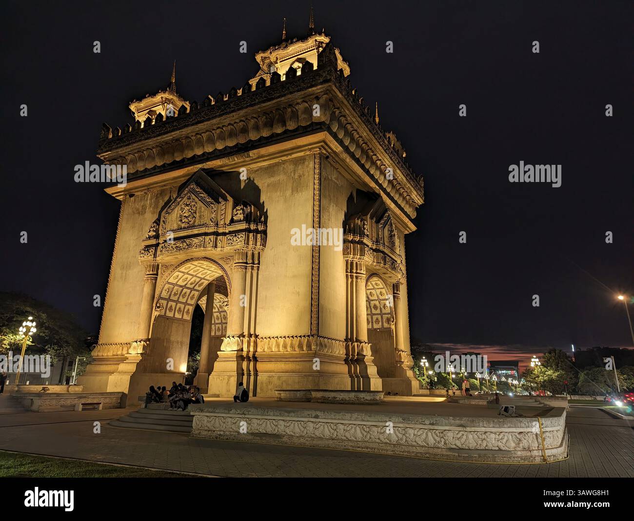patuxai-night-vientiane-laos-hi-res-stock-photography-and-images-alamy
