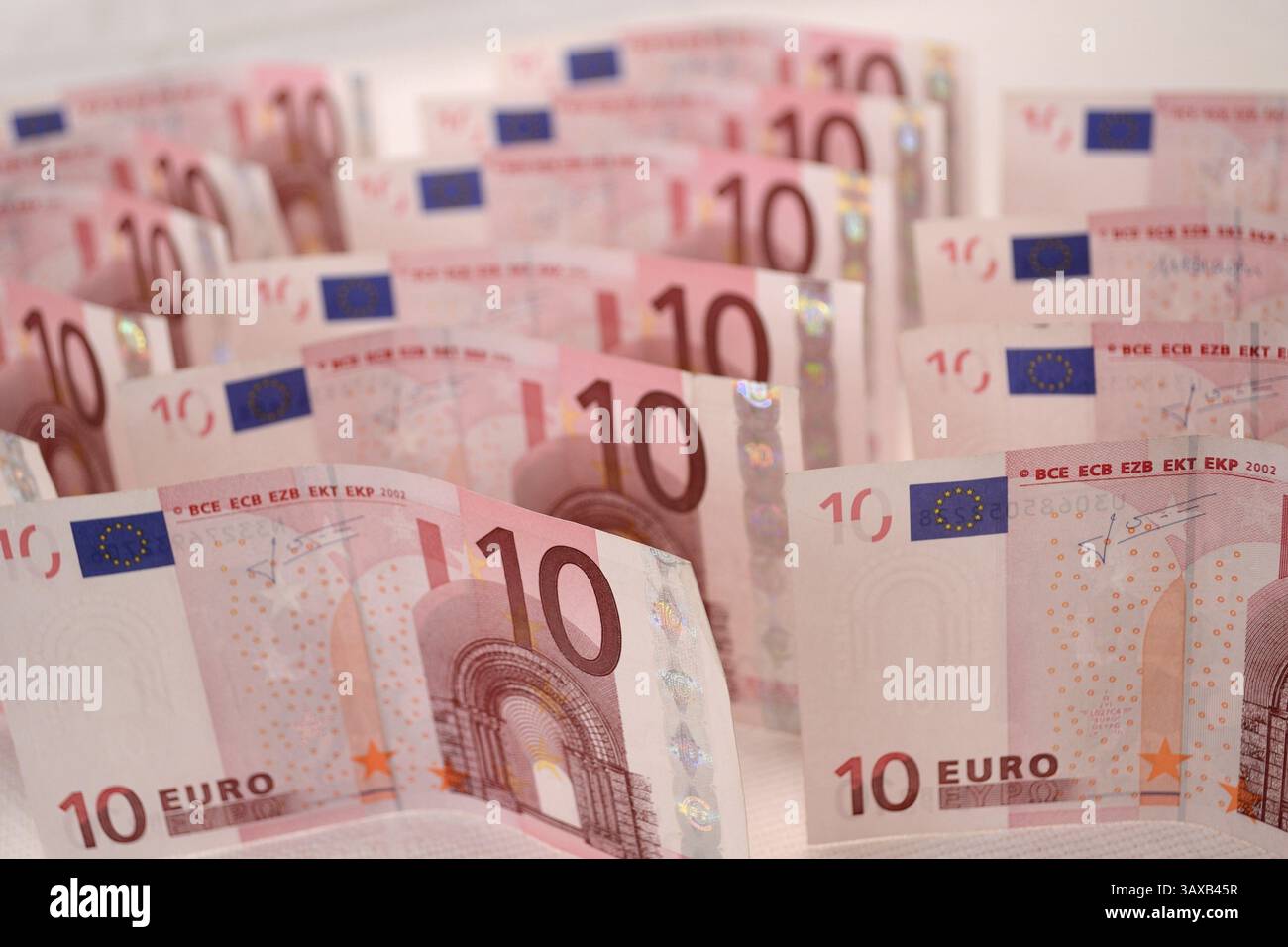 File of banknotes hi-res stock photography and images - Alamy