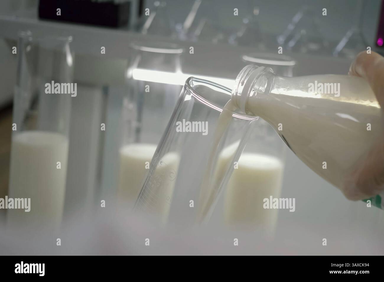 Lab Milk Container Laboratory glassware food hi-res stock photography and images - Alamy