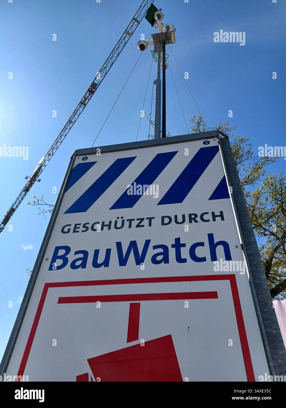 Feature Symbol Baustellen berwachung 04 25 Thg Eine Mit Kameras feature-symbol-baustellen-berwachung-04-25-thg-eine-mit-kameras