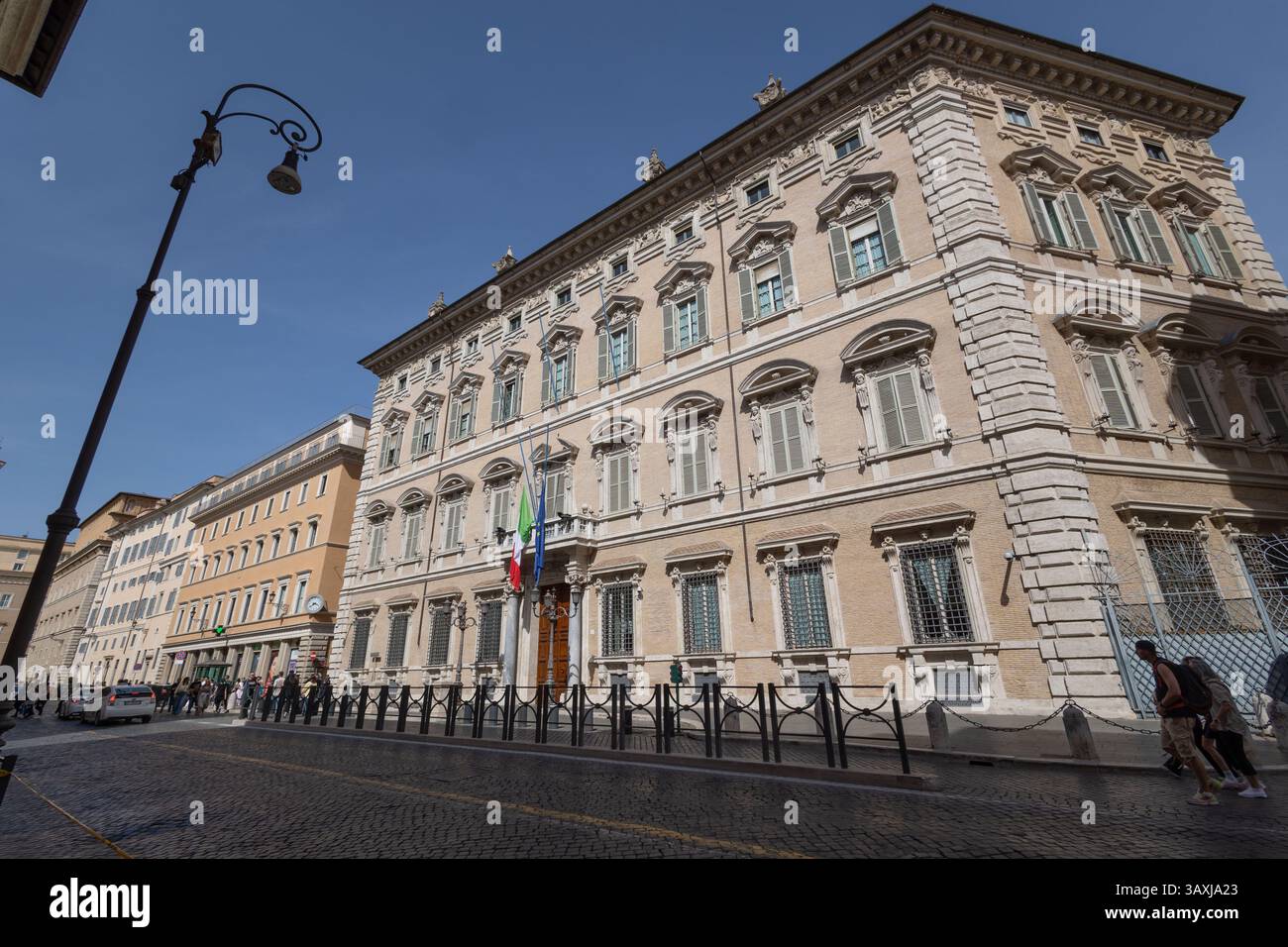Rome, Italy. 21st Apr, 2025. Flags at half-mast on the Senate Palace ...