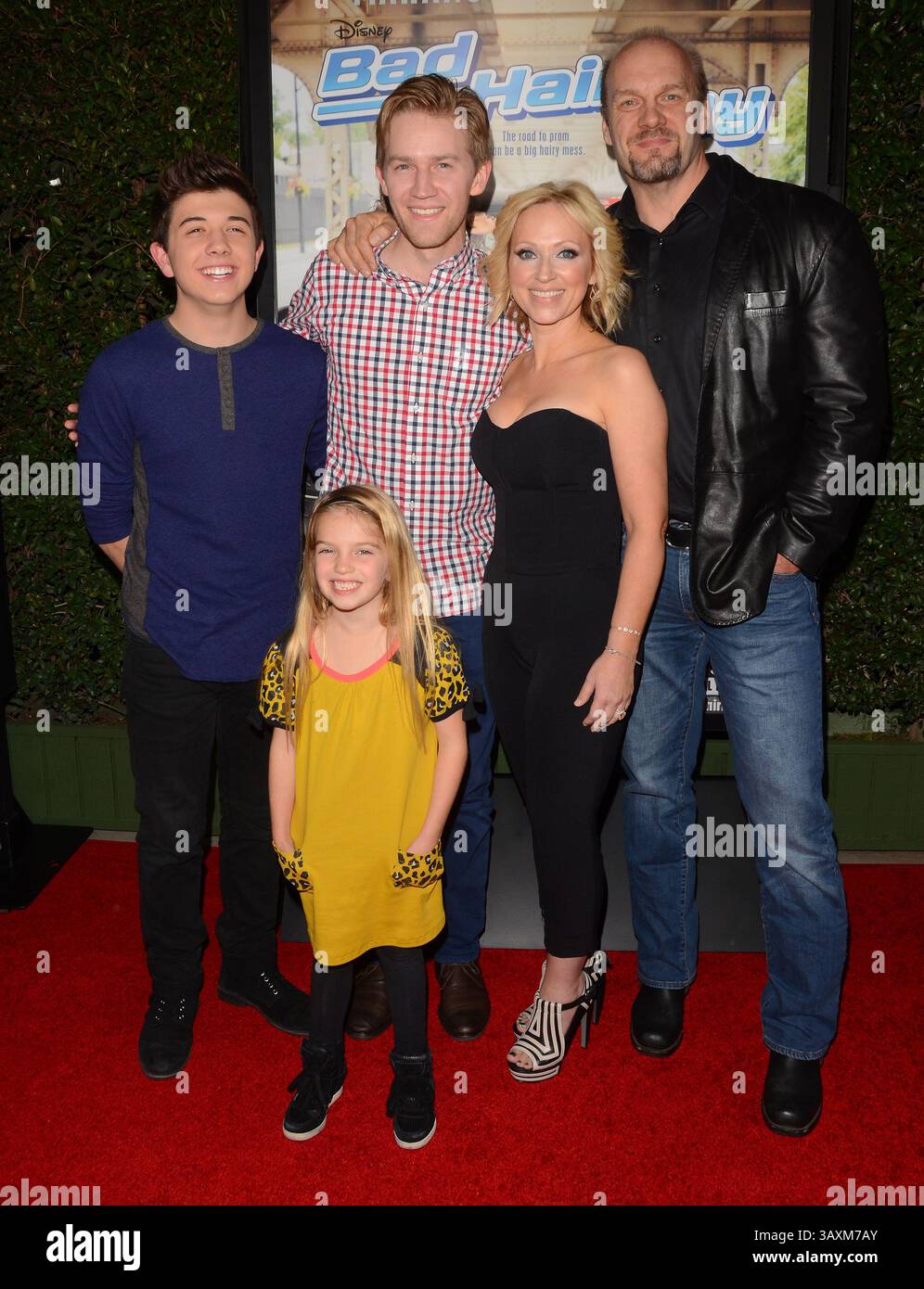 Andrew S. Perry | Principal Attorney at McCarthy Lebit, image size:996x1390