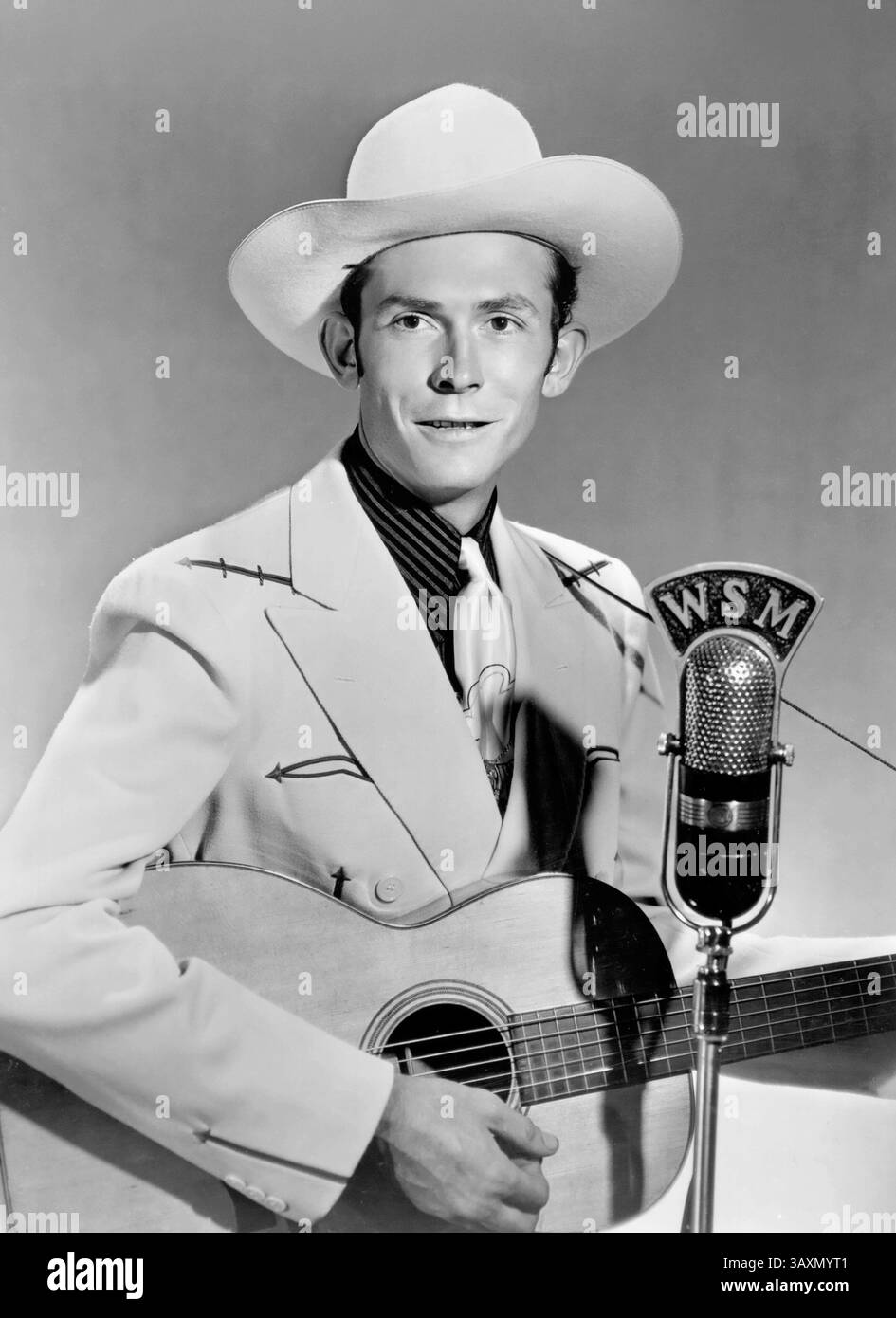 Hank Williams. Portrait of the country and western singer, Hiram King 'Hank' Williams (1923-1953), promotional shot, 1948 Stock Photo