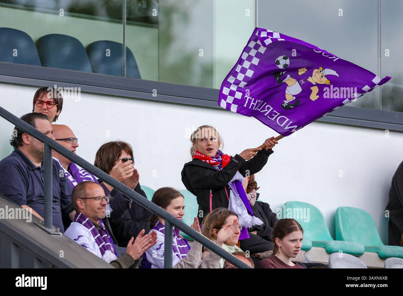 PENNANT FANION 10*9 CM GIRONDINS BORDEAUX Vs RSC.ANDERLECHT