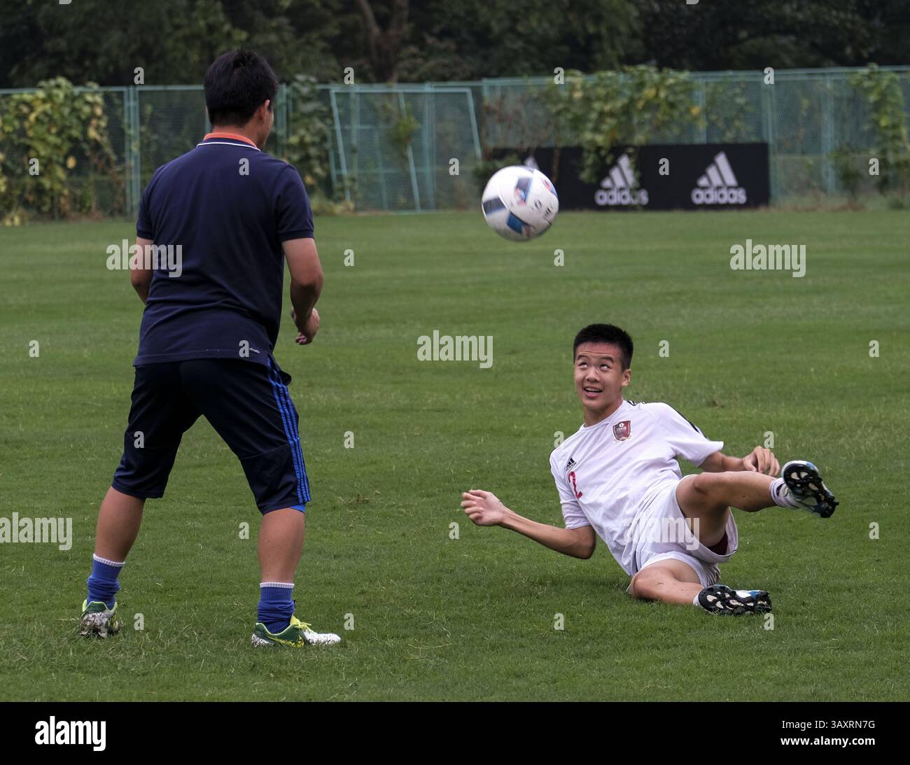 September 7, 2016 - Los Angeles, California, U.S - Young soccer players ...