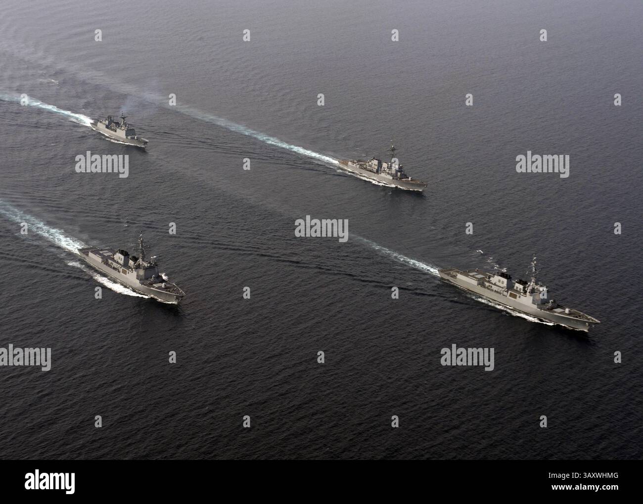 September 26, 2016 - Sea Of Japan, At sea - The U.S. Navy Arleigh Burke-class guided-missile destroyer USS Spruance leads a formation of Republic of Korean destroyers Seoae Ryusungryong, Yul Gok Yii and the Kang Gam Chan during a combined maritime operation September 26, 2016 in the Sea of Japan. (Credit Image: © Mcs2 Will Gaskill/Planet Pix via ZUMA Wire) Stock Photo
