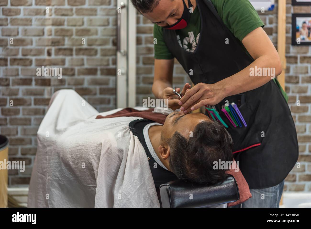 Z074 Ti-5 - Machined Finish - New Beveled Head - Includes Partial-Knur, image size:1300x957