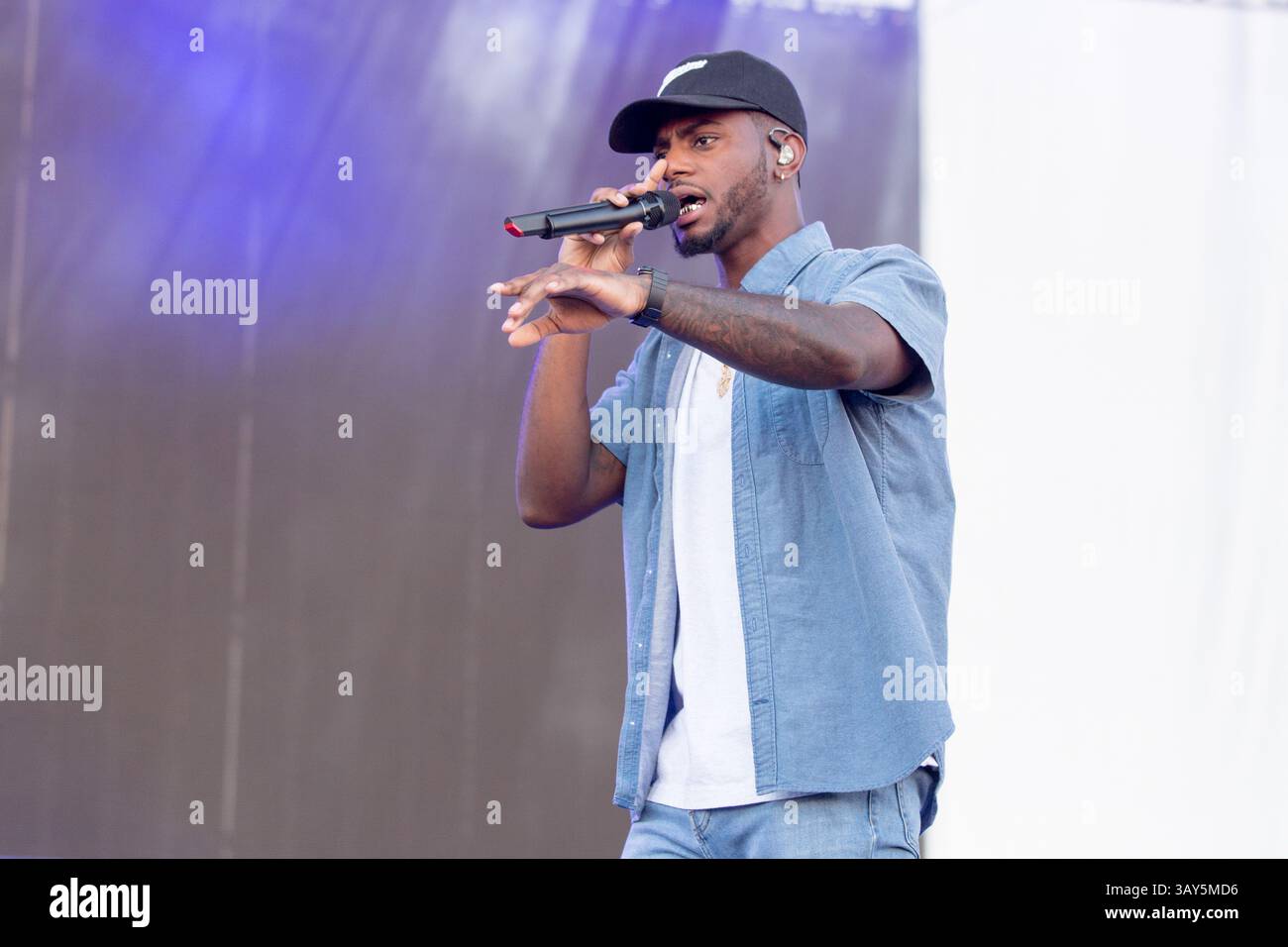 Bryson Tiller Rapper Bryson tiller rapper hi-res stock photography and images - Alamy