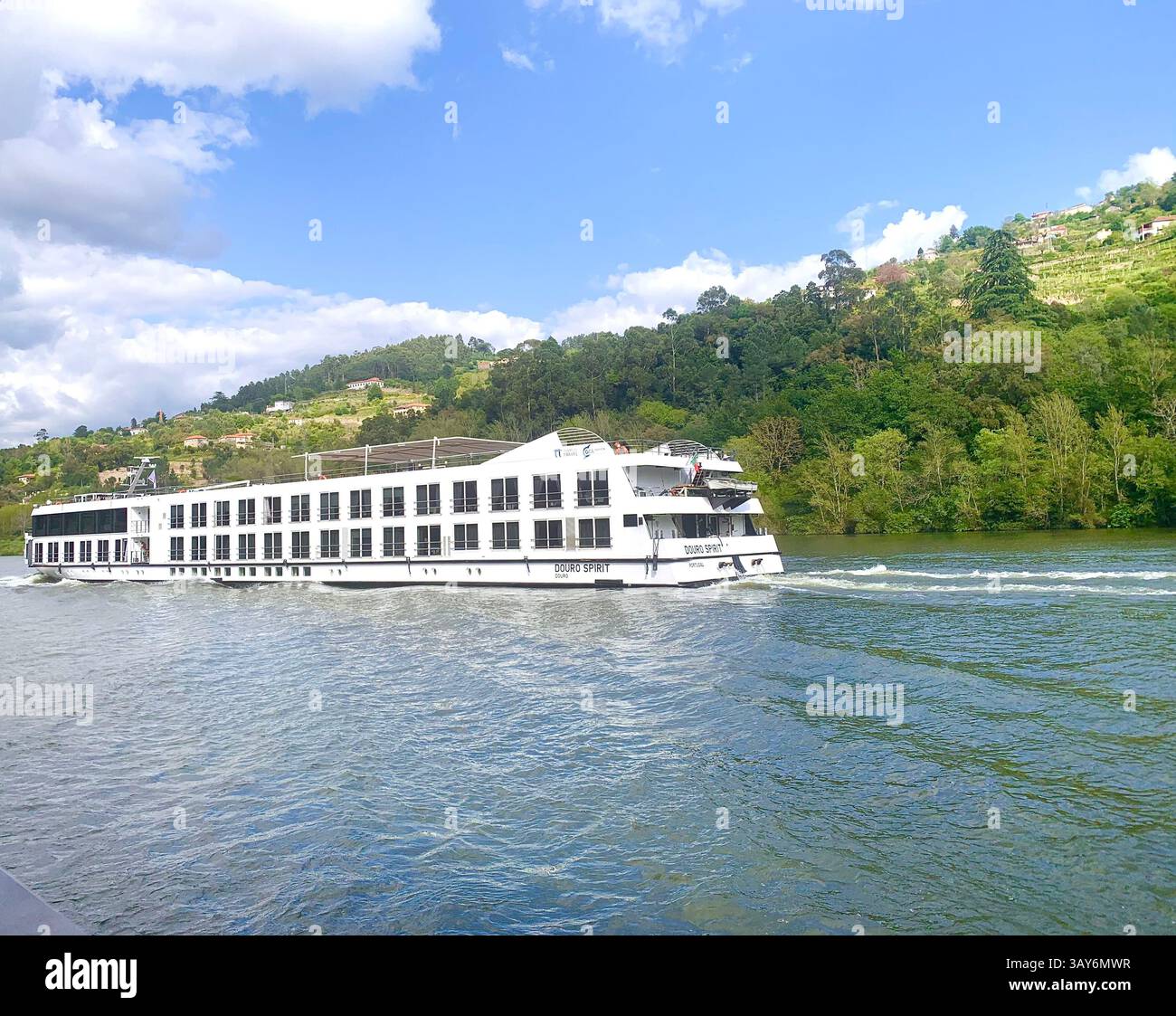Doro Portugal river cruise cruising ship mist fog land Porto fields wine port water lake land landscape vineyard vineyards grapes grape vines trees - Smartphone Captured Stock Image