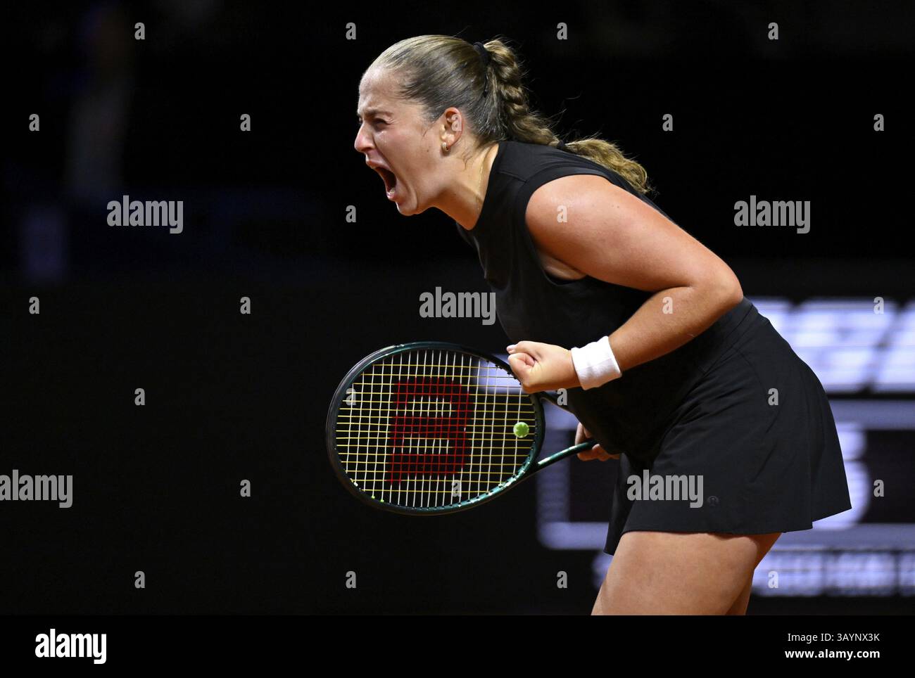 Jelena Ostapenko LAT Cheering Gesture Gesture Tennis Women Porsche Cup, Grand Prix, GP, Stuttgart 2025, Porsche-Arena, Stuttgart, Baden-Wuerttemberg, Stock Photo