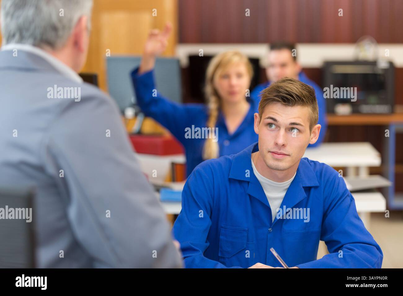 Engineering Class Photo Engineering reports hi-res stock photography and images - Alamy