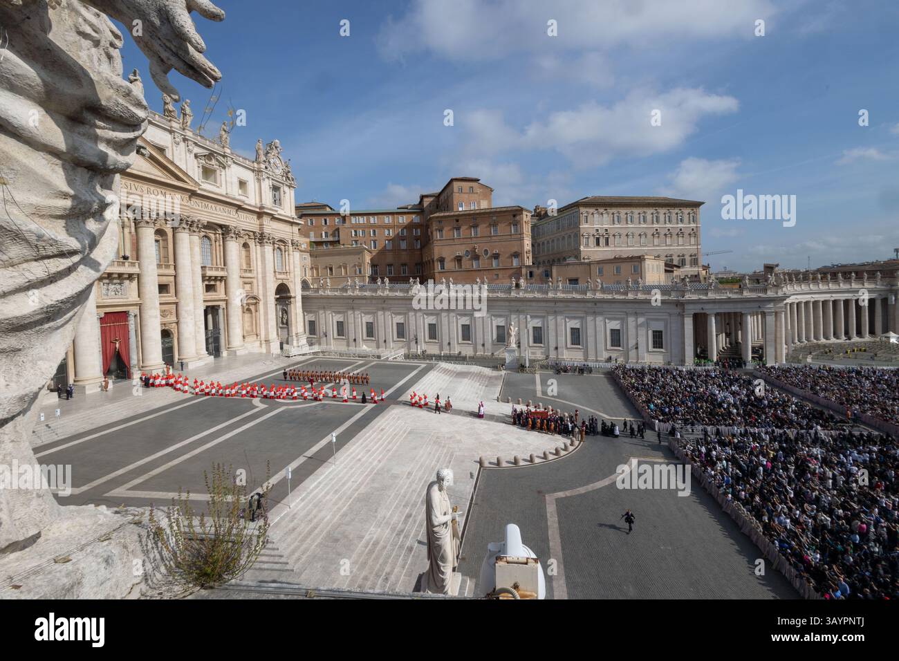 Father In Roma Rome, Italy. 23rd Apr, 2025. Translation of the coffin of the Holy ...