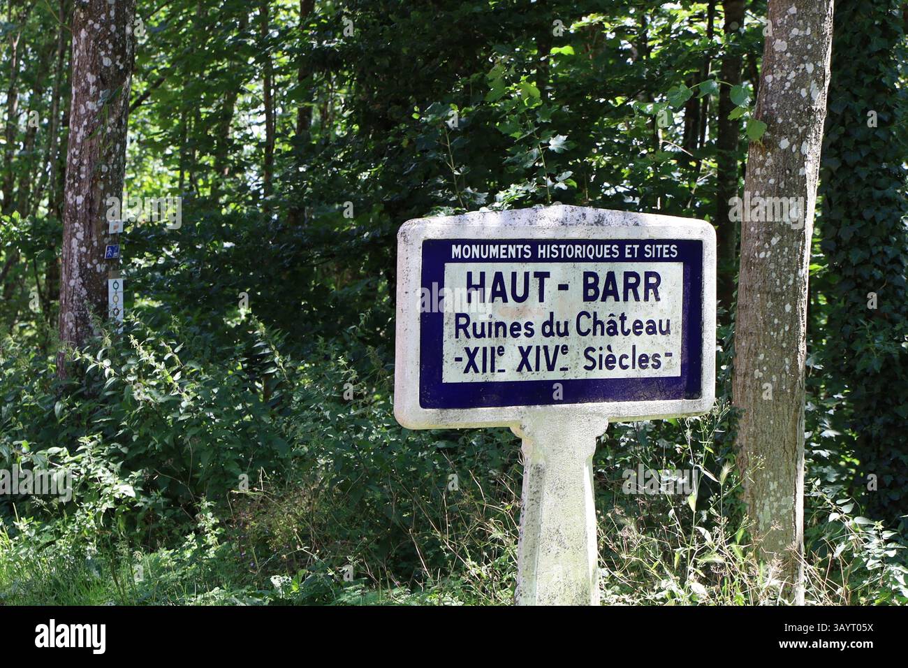 Sign indicating the entrance to the ruins of the Haut-Barr castle, town of Saverne, Bas Rhin department, Alsace, France Stock Photo