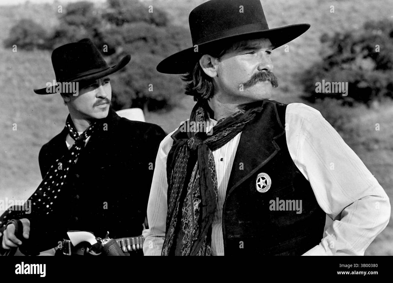 Nov. 08, 2005 - A10985ADH.TOMBSTONE.TV-FILM STILL.SUPPLIED BY   PHOTOS INC..KURT RUSSELL.VAL KILMER (Credit Image: © Globe Photos/ZUMApress.com) Stock Photo