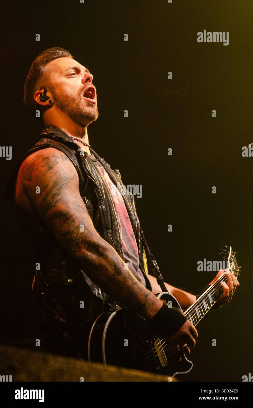 Bfmv singer hi-res stock photography and images - Alamy
