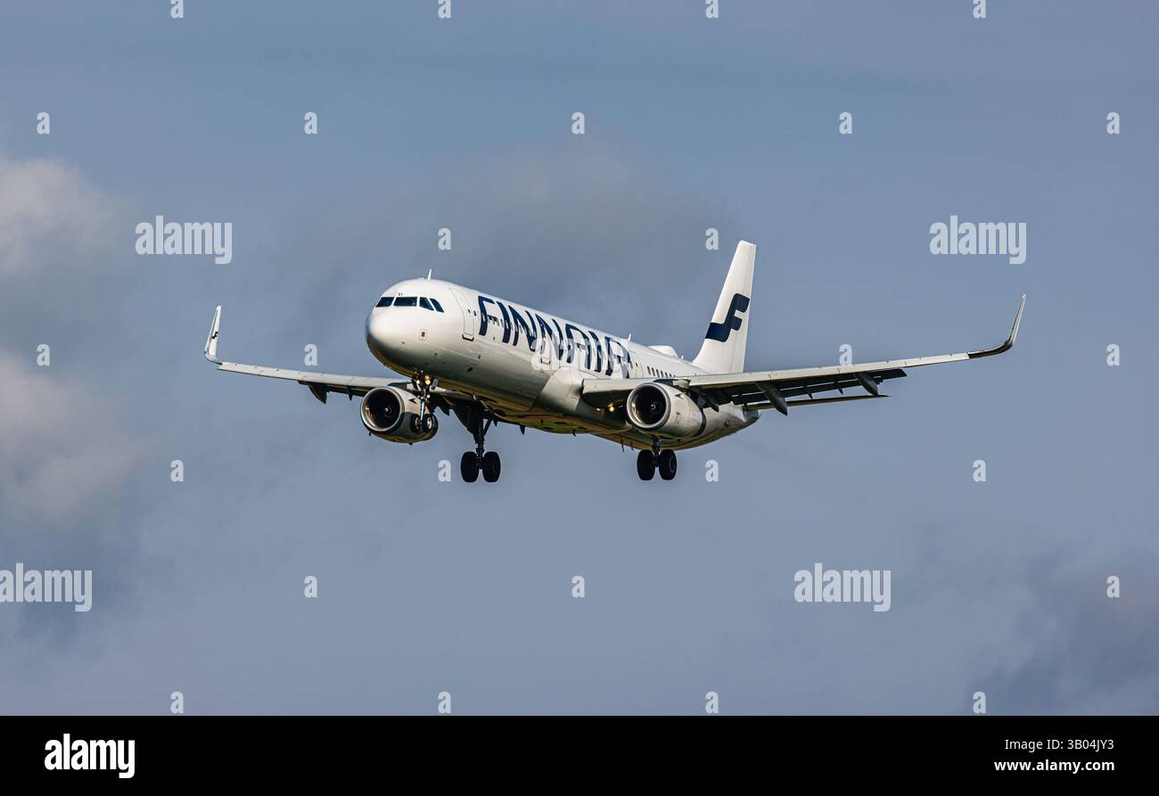 Finnair Airbus A321-200 with registration OH-LZF on take off roll