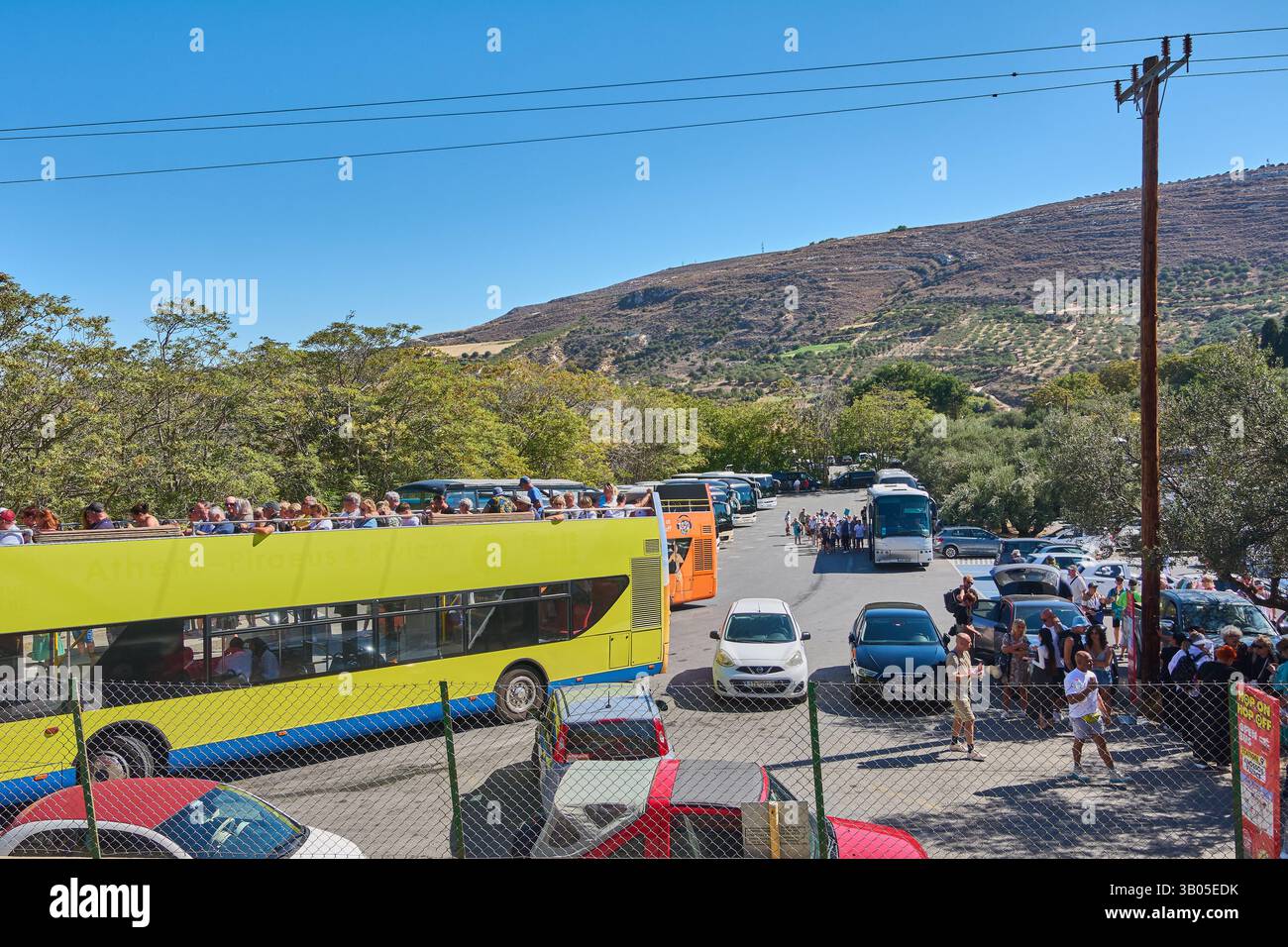 Including these tourist tour buses hi-res stock photography and images ...