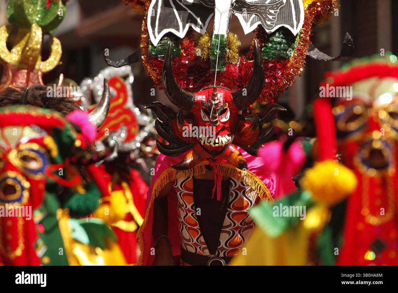Baile de los diablos hi-res stock photography and images - Alamy