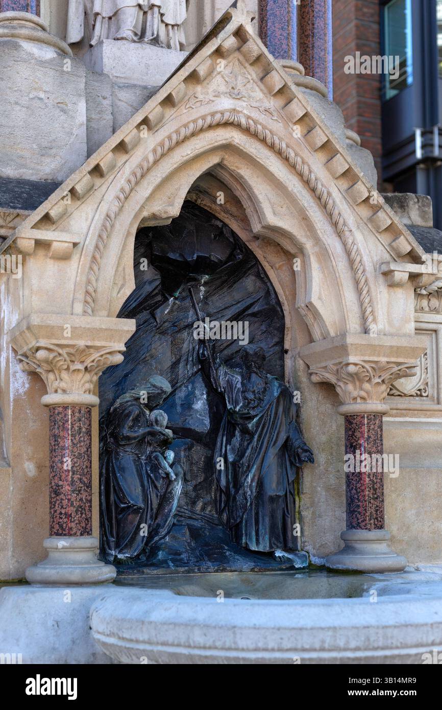 Mary magdalene statue hi-res stock photography and images - Alamy