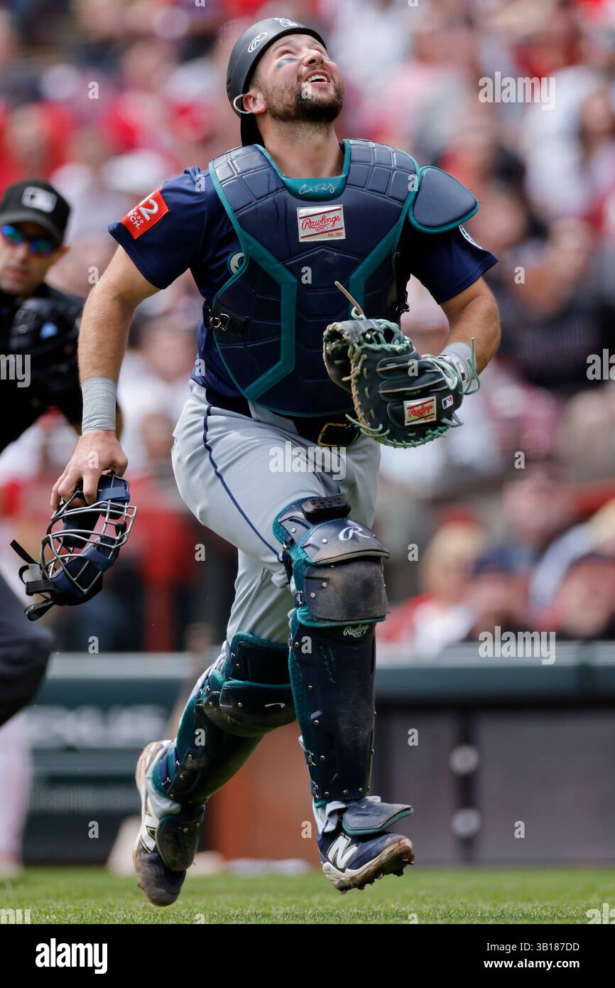 CINCINNATI, OH - APRIL 17: Seattle Mariners catcher Cal Raleigh (29 ...