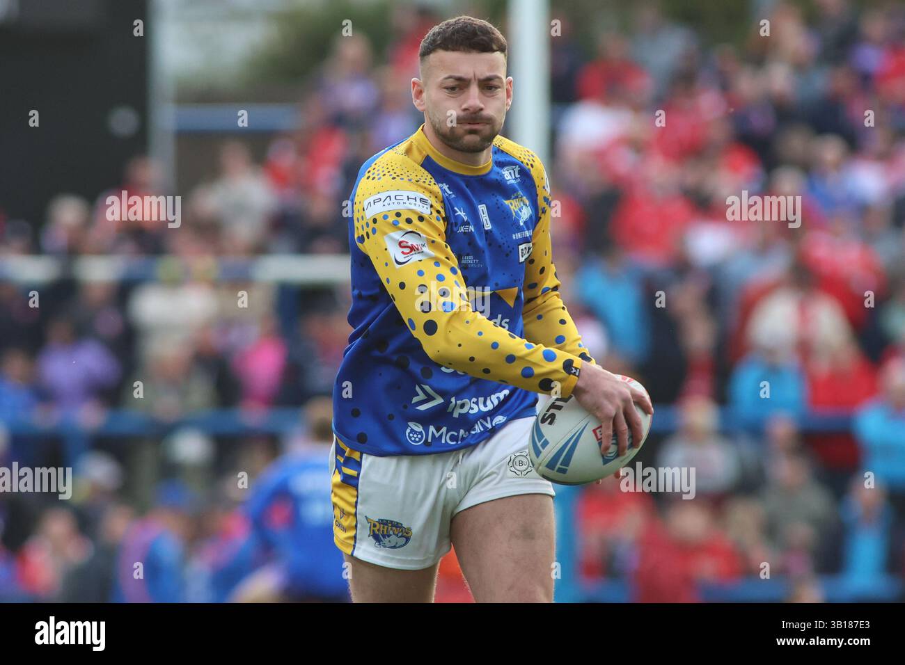 Leeds, UK. 25th Apr, 2025. AMT Headingley Rugby Stadium, Leeds, West ...