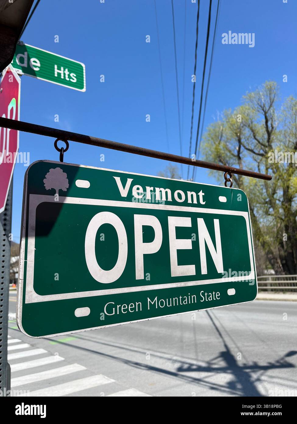 Vermont Green Mountain State welcome Open sign. - Smartphone Captured Stock Image