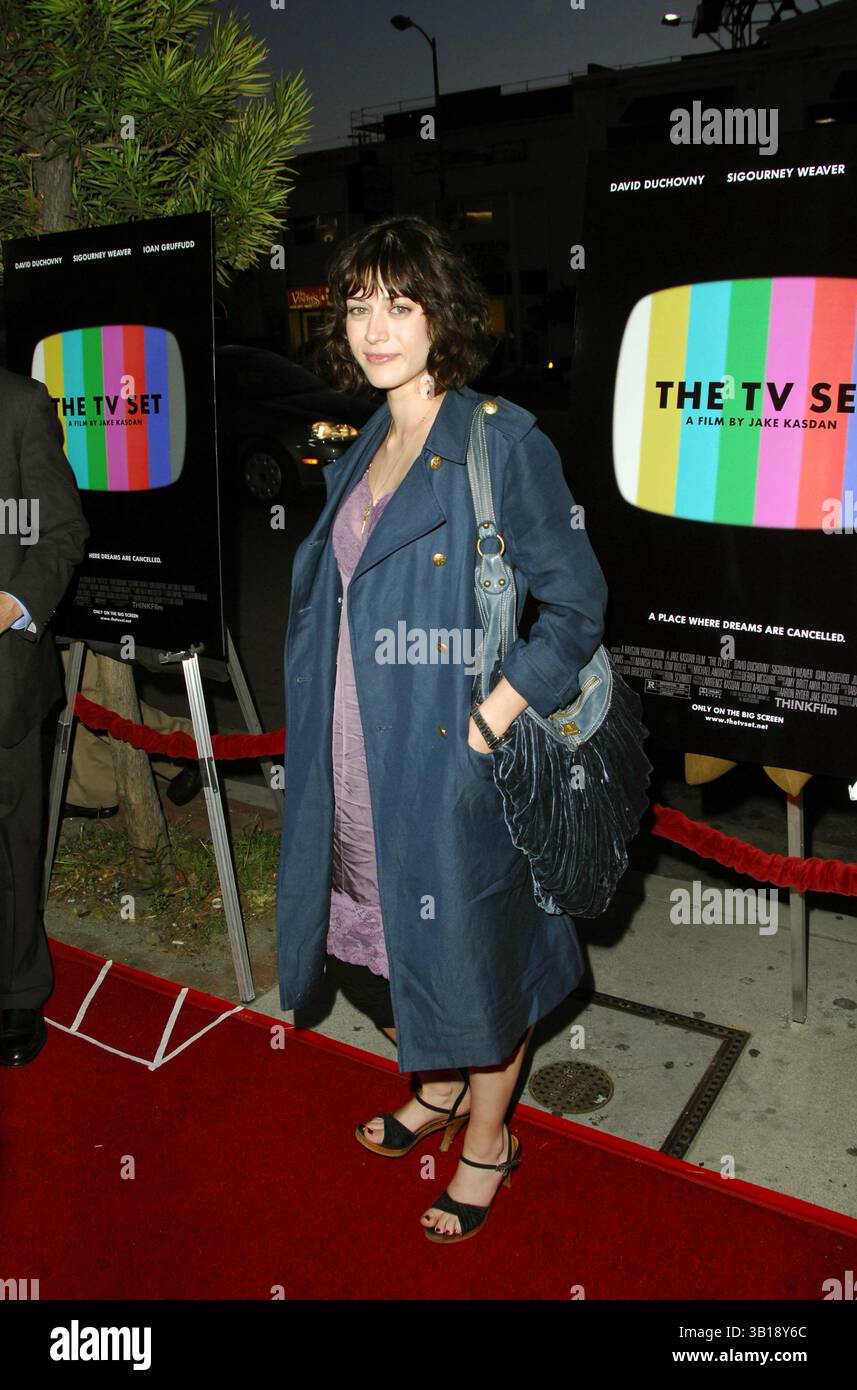 Mar. 27, 2007 - Hollywood, California, U.S. - K52374MGE.Actress Lizzy Caplan during the premiere of the new movie from Think Film THE TV SET, held at the Crest Theater,Los Angeles, California 03-27-2007.       2007(Credit Image: © Michael Germana/Globe Photos/ZUMAPRESS.com) Stock Photo