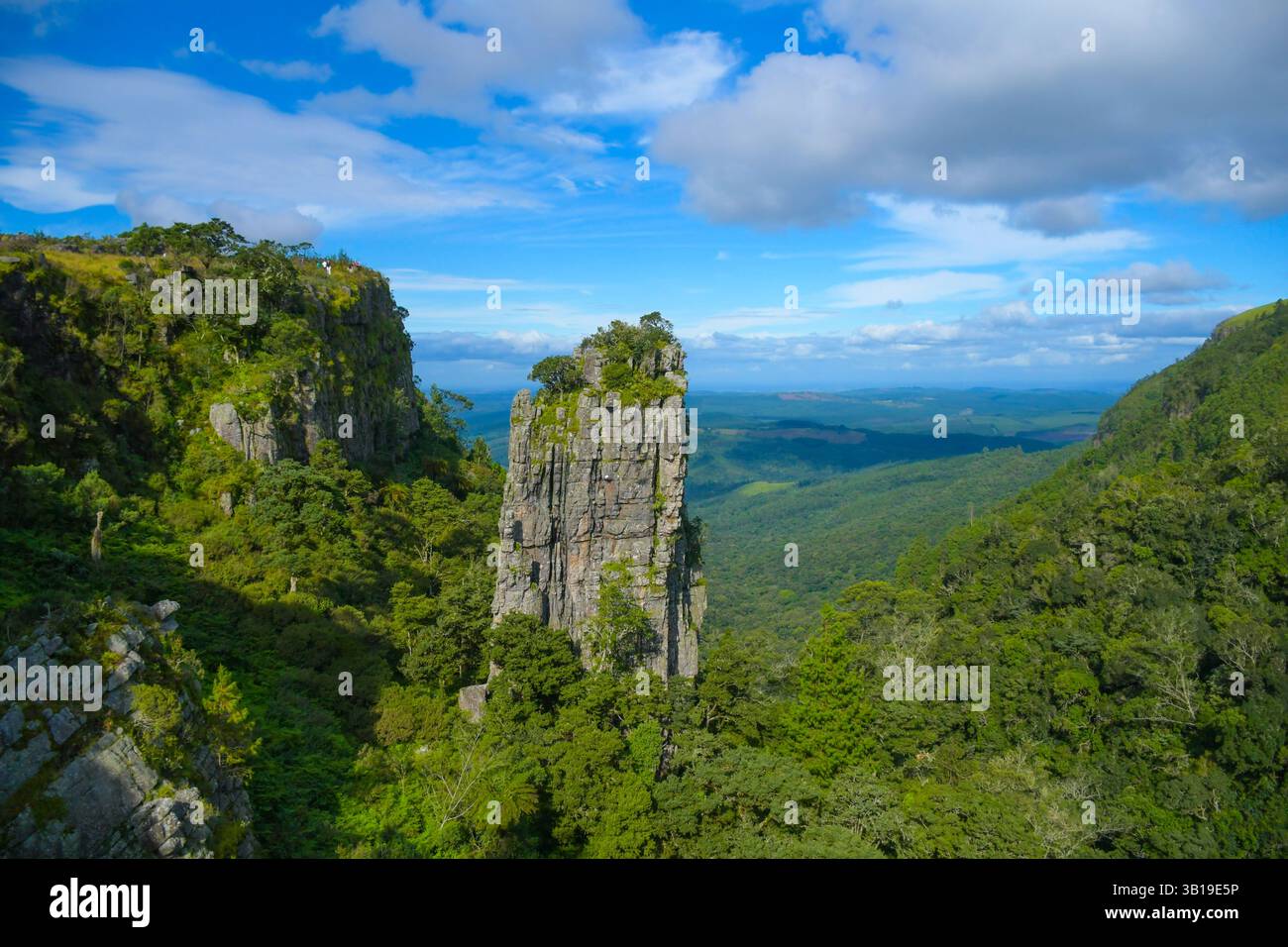 Pinnacle Roc Pinnacle rock a quartzite rock formation in Blyde Graskop south africa ...
