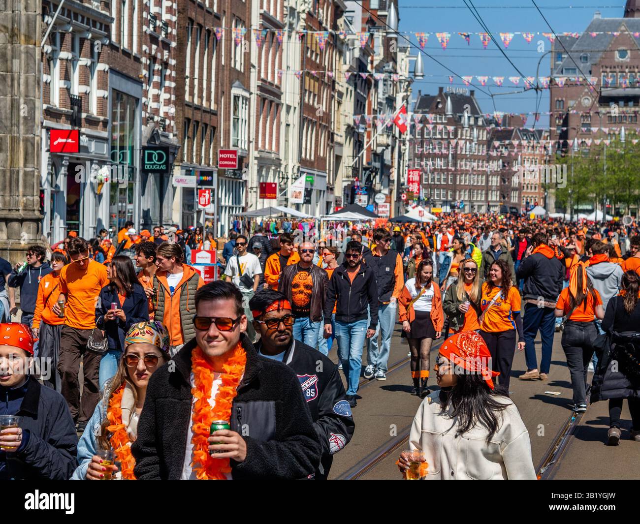 Amsterdam, Netherlands. 26th Apr, 2025. Almost everybody is seen ...